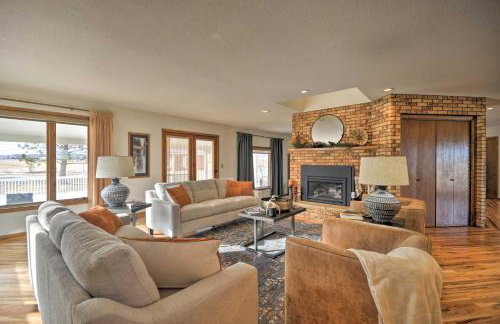 Charming Joliet Ranch House on a Working Farm - Foto 1