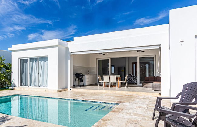 Spacious Family Suite, Ocean Village! - Photo 22