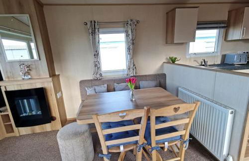 Hiking in Snowdonia? Sea, beach and mountains view - Photo 5