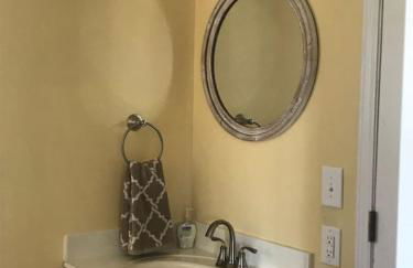 3BR Cottage Waterfront Wade Creek Fishing Boating - Foto 9