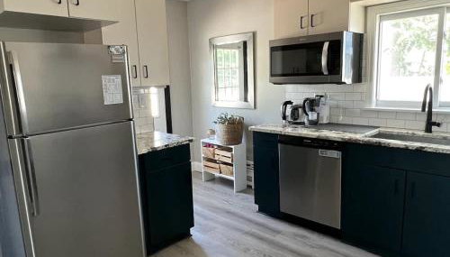 Stylish 3-Bedroom Stay Free Parking - Foto 5