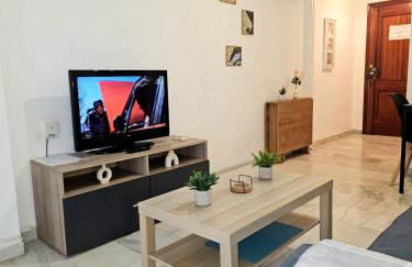 Ideal Holiday Apartment City Center - Photo 11