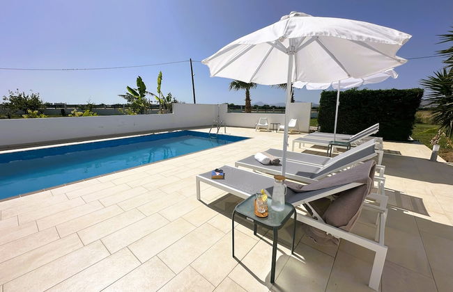 Lilu Villa 2 With Private Pool - Photo 25