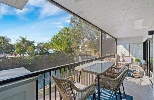 Spend Your Vacation in Luxury with Pool Views - Foto 31