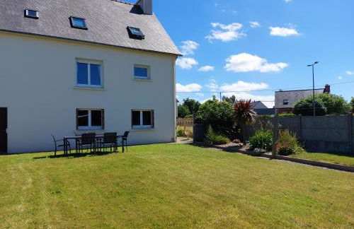 TY ANN maison avec jardin clos de mur, à proximité des commerces et à 3km des plages - Foto 37