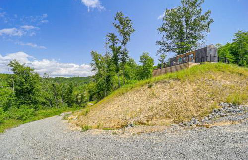 Secluded Lenoir Tiny Home with Private Hot Tub! - Foto 23