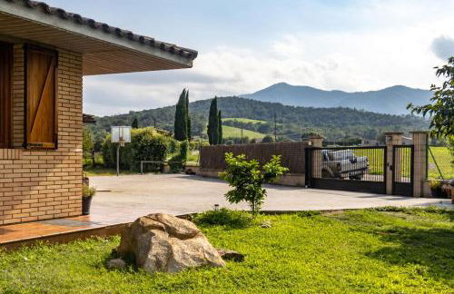 Can Noguer – Casa con piscina y jardín - Photo 46