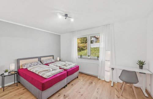 BAT Home Solutions Trierweiler - alles was ein Hotel nicht bietet - 5 Apartments 40 bis 120 qm für bis zu 29 Personen - 5-Raum-Apartment barrierefrei - 60 qm Balkon mit Blick bis Luxemburg - einzeln bis komplett buchbar - 3 Min zur A64 - Foto 56