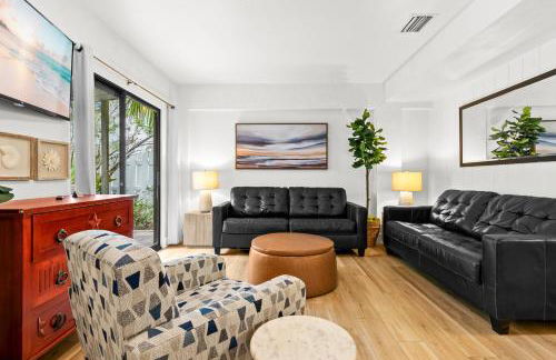 Newly remodeled 8-steps to sand path of Beach! - Foto 5