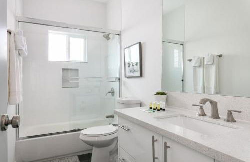 Central LA Escape Near Universal & Beaches - Foto 14