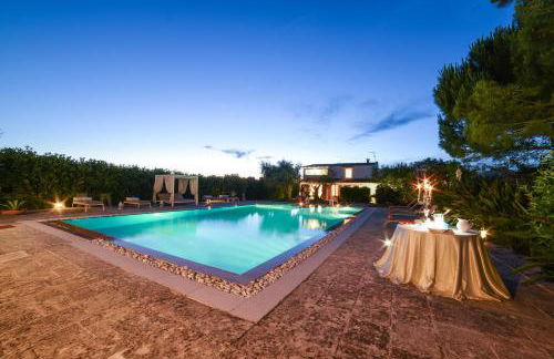 Villa Nina Luxury With Pool - Happy Rentals - Foto 38