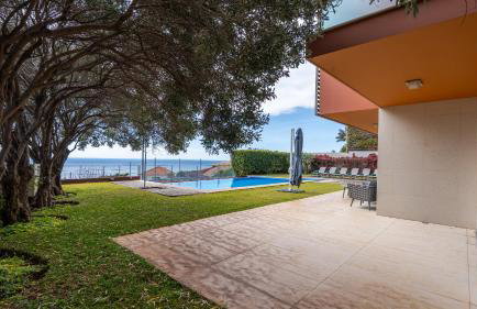 Villa Vitoria - by LovelyStay - Foto 47