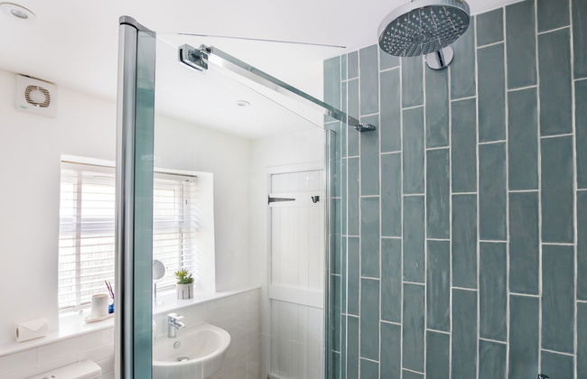 Windsor Cottage-Bolthole in heart of CN - Foto 14