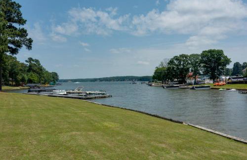 Lake Oconee Abode with Patio, Grill and Fire Pit Table - Foto 37