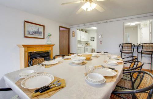 Neenah Home with Deck Near Lake Winnebago - Foto 7