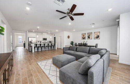 Serenity House- Newly Built, Peaceful Stay - Photo 2