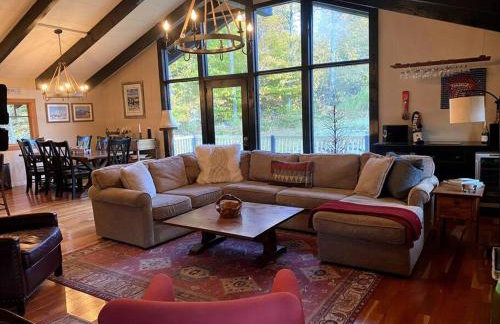 Charming Stratton Ski House Walk to Slopes - Foto 21