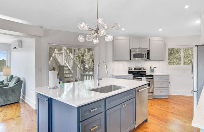 Private Pool, Putting Green & Steps to Isle of Palms Beach Paradise on Palm - Foto 13