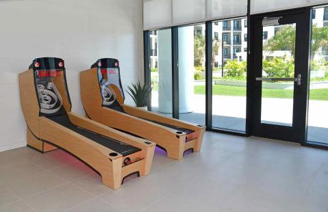 Landing Spectacular 2BD Game Room Clubhouse - Foto 38