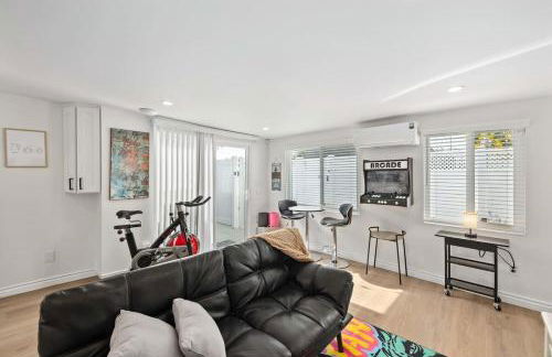 1BR 1BA Kitchenette, Arcade, Patio BBQ, Fire Pit - Foto 6