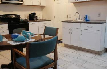 Great motherlaw apartments with your own entrance! - Foto 16