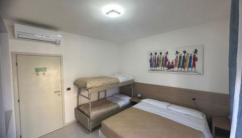 Beach House Holiday Apartments - Foto 4, wardrobe