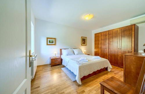 Villa Roglić with Pool and Outdoor Sports Area - Tennis, Mini Golf - Foto 37