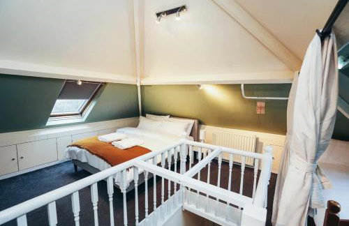 Huge 4 Bed Family Home in Derbyshire with Parking - Foto 24