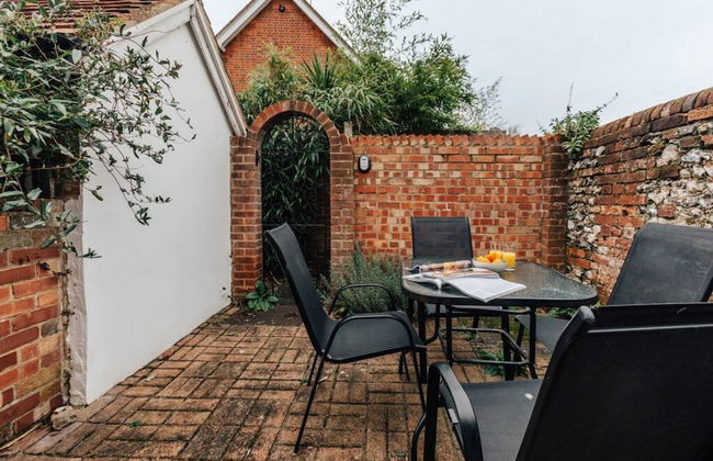 Honeysuckle Terrace - From 125 Per Night - Photo 9