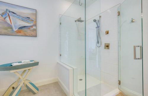 Canal Access and Pool Lighthouse Point Getaway! - Foto 17