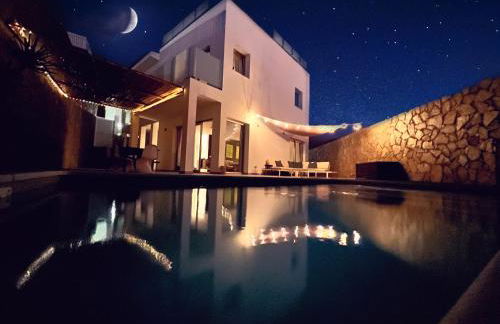 Luxury Boho Villa with Heated Pool, Rooftop and Panoramic Sea View in Amadores - Foto 6