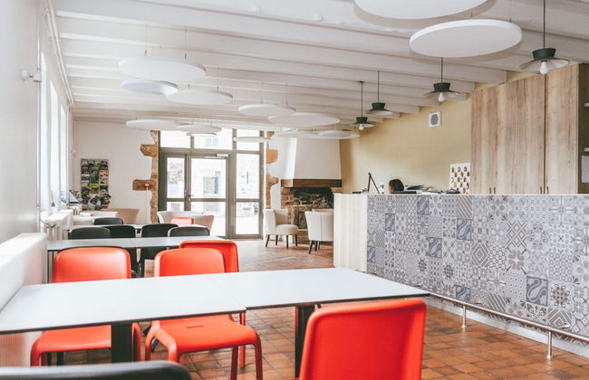 Modernly Furnished Cottage With Beautiful Terrace by a Lake - Foto 2