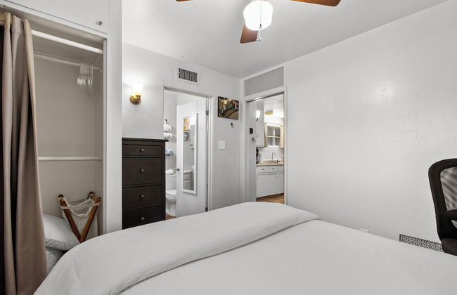 Sunlit Palm Cottage in Uptown Phoenix - Foto 3