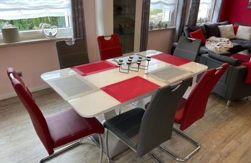 Ferienhaus BellaVita - mit großem eingezäuntem Garten - Infrarotsauna - 3 Hunde willkommen - Badesee 800m entfernt - Foto 14