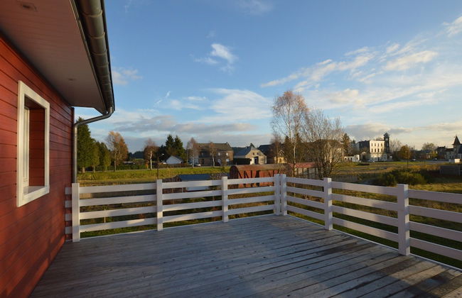 Charming Fens Family Home - Photo 16