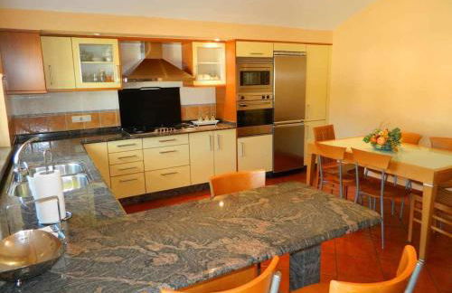 Piso en primera línea de playa en Lariño - Foto 18