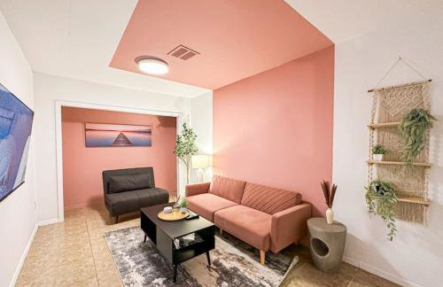 Relaxed and Cozy Poolside Studio - LOU2 - BUR - Foto 2