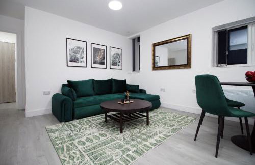 New Cardiff Bloc Exclusive Apartments By Prime Stays - Shops and Parking - Great for Groups and Families - Foto 7