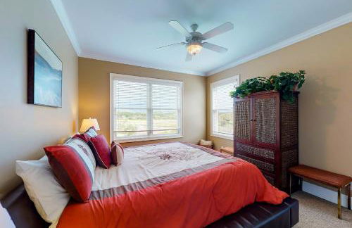 Fantastic getaway with private pool, deck, game room, AC & fast WiFi - Foto 23