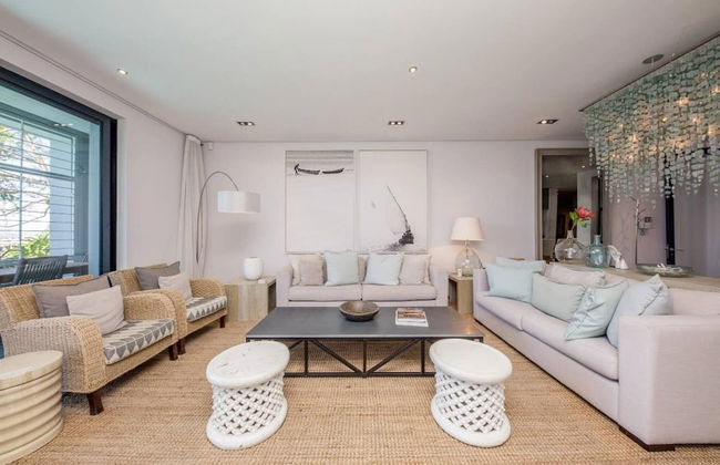 Spacious Holiday Apartment With Pool in Trendy De Waterkant Loader Apartment - Foto 1