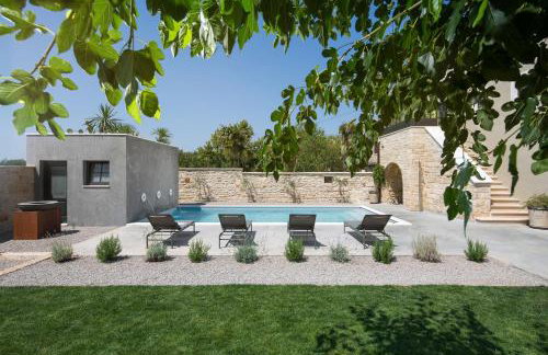 Luxury Villa Covri - Photo 32