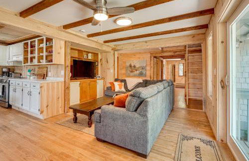 Dock and Kayaks Annabessacook Lake Retreat! - Foto 11