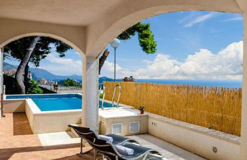 Wave n' Sea Apartment With a Private Pool - Foto 36