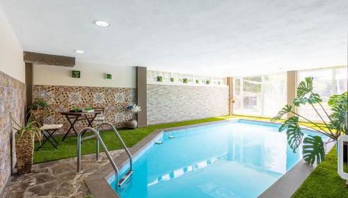 LE LLAR casa con 2 PISCINAS 1 CLIMATIZADA INTERIOR muy cerca de Santiago de Compostela - Foto 2