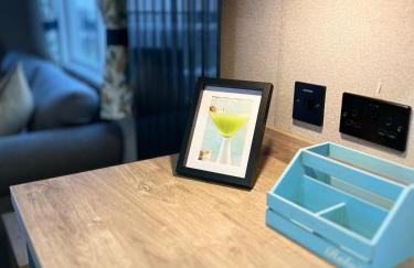 Modern Caravan 2025 with Decking - Foto 6