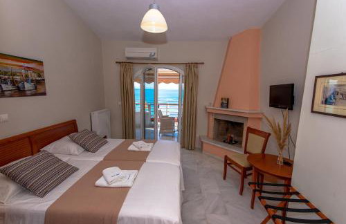 Over Sea Rooms & Villas - Foto 13