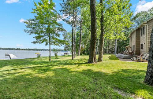 Family-Friendly 5BR House by the Lake - Foto 28