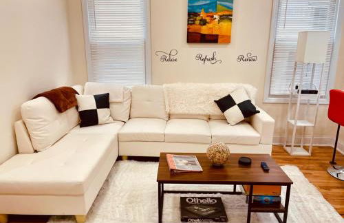 OoohLaLa! 2 Beds and 2 Full Baths w/Free Parking - Foto 51