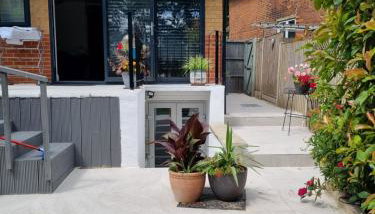 Modern self contain studio Own Private Access - Foto 2