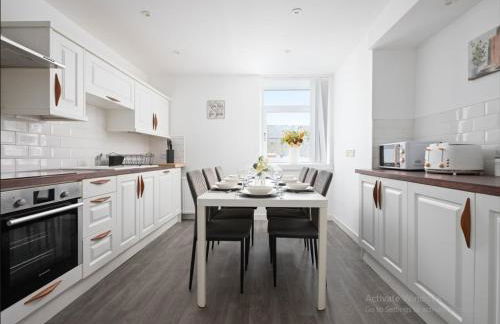 Modern 5-Bedroom House - Bannockburn - Photo 33